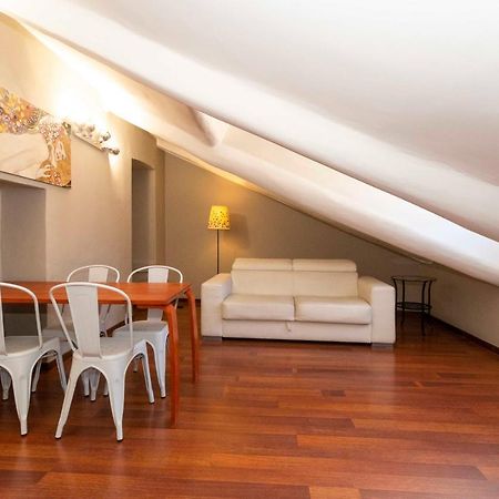 San Salvario Apt With Balcony Торино Екстериор снимка