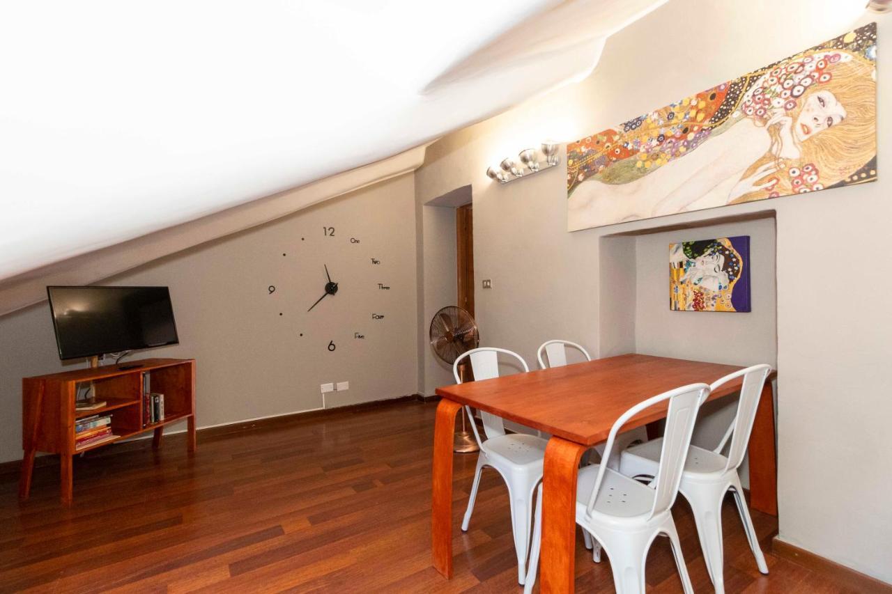 San Salvario Apt With Balcony Торино Екстериор снимка