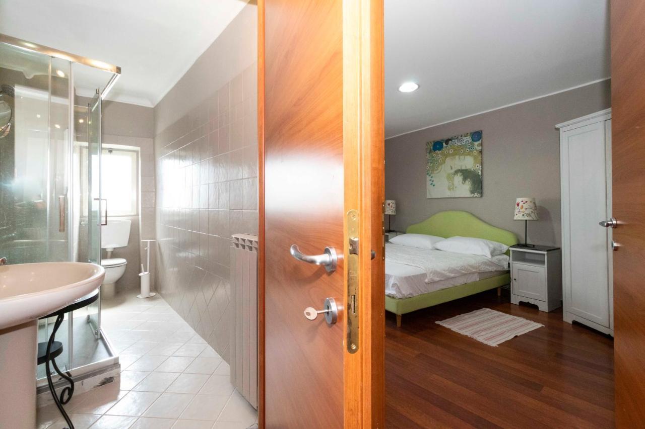 San Salvario Apt With Balcony Торино Екстериор снимка